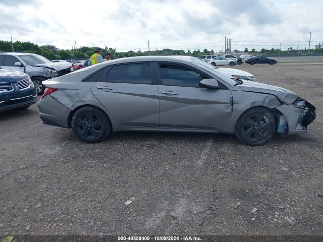 Hyundai ELANTRA SEL 2022 KMHLM4AG0NU360322 Image 13