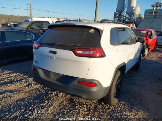1C4PJMDB0HW615879 Jeep Cherokee High Altitude 4x4
