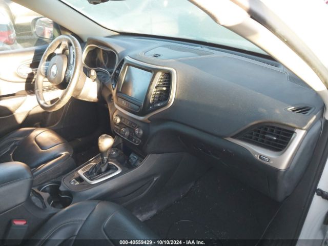1C4PJMDB0HW615879 Jeep Cherokee High Altitude 4x4