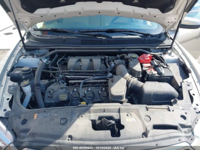 1FAHP2E81JG117268 Ford TAURUS SEL