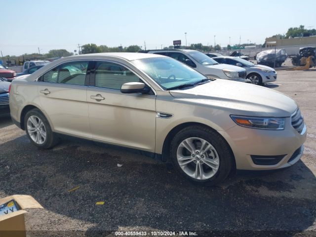 1FAHP2E81JG117268 Ford TAURUS SEL