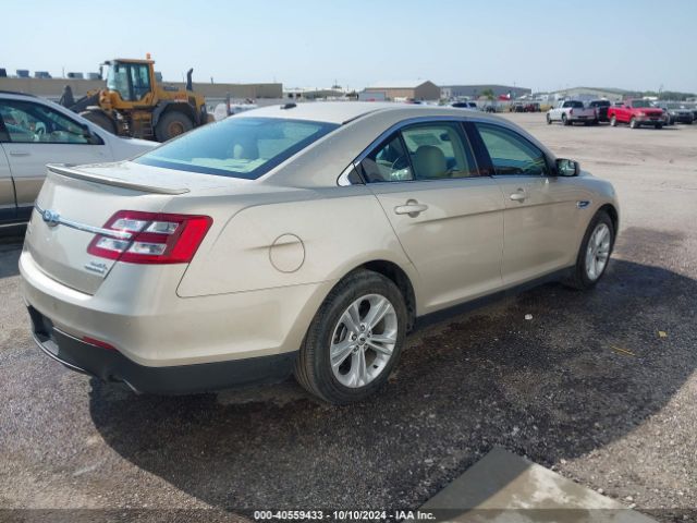 1FAHP2E81JG117268 Ford TAURUS SEL