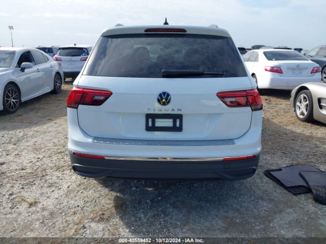 3VVRB7AX8RM009921 Volkswagen TIGUAN S