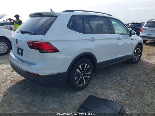 3VVRB7AX8RM009921 Volkswagen TIGUAN S