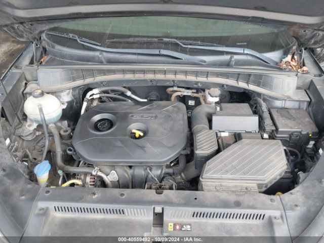 KM8J33A41GU133296 Hyundai TUCSON SE