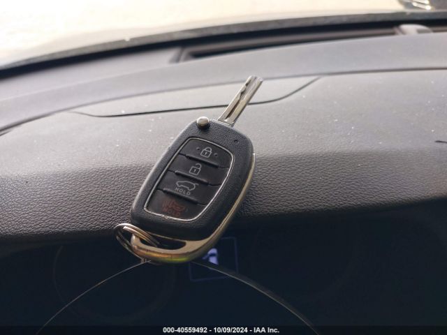 KM8J33A41GU133296 Hyundai TUCSON SE