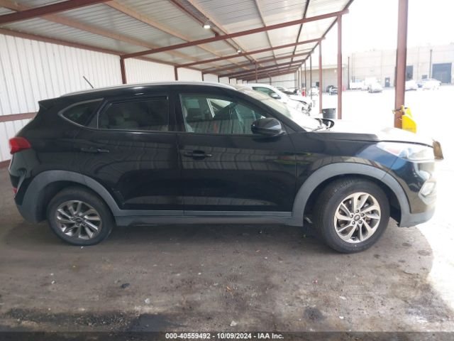 KM8J33A41GU133296 Hyundai TUCSON SE