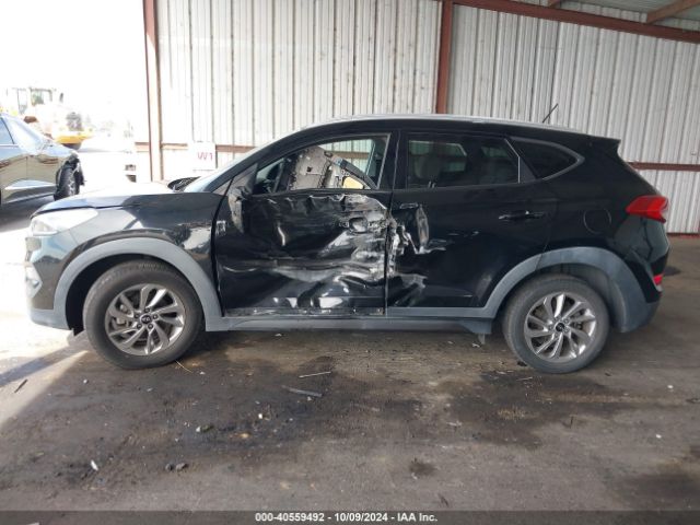 KM8J33A41GU133296 Hyundai TUCSON SE