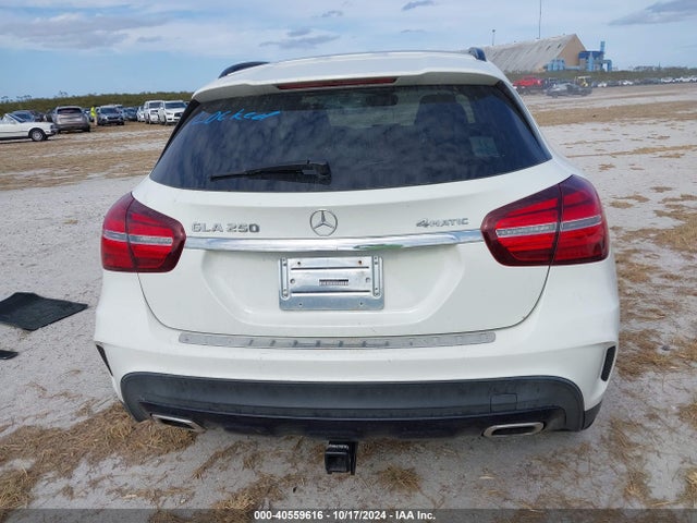 WDCTG4GB4JJ385673 Mercedes-Benz Gla 250 4matic