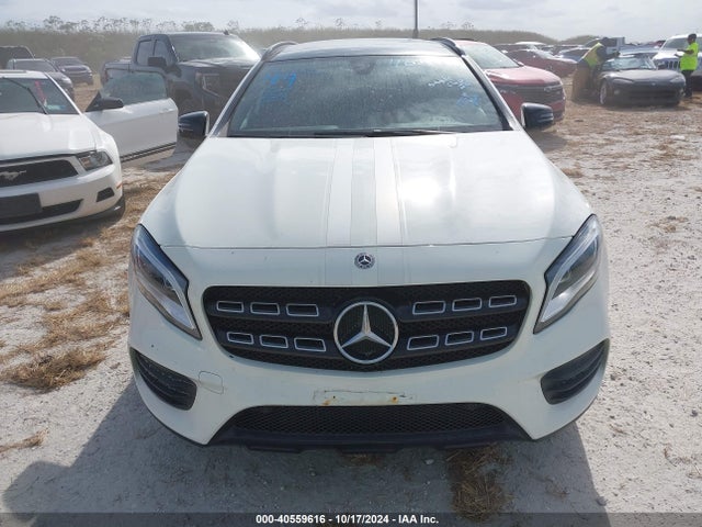 WDCTG4GB4JJ385673 Mercedes-Benz Gla 250 4matic