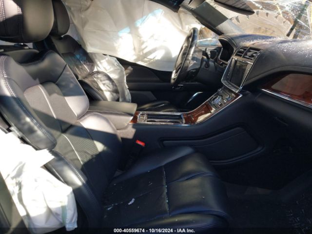 1LN6L9HK1K5602662 Lincoln Continental