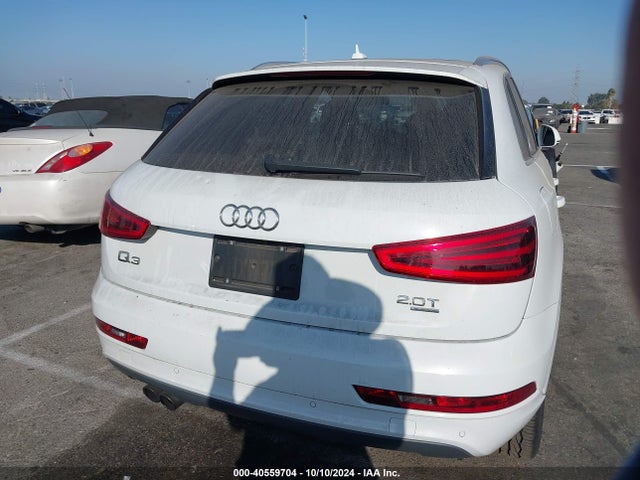 Audi Q3 2.0t Premium Plus 2015 WA1EFCFS8FR005850 Image 16