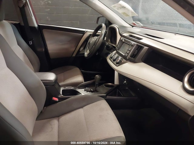 Toyota RAV4 LE 2015 2T3BFREV2FW295896 Image 5