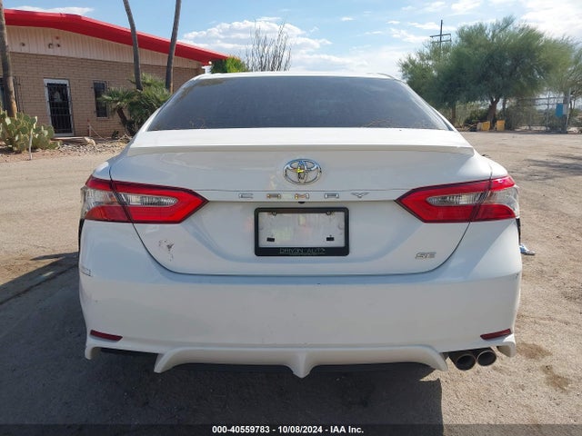 Toyota CAMRY SE 2018 4T1B11HK0JU037024 Image 17