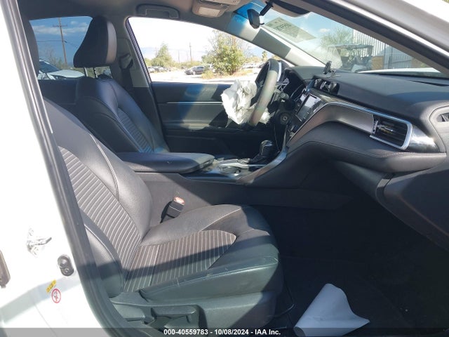 Toyota CAMRY SE 2018 4T1B11HK0JU037024 Image 5