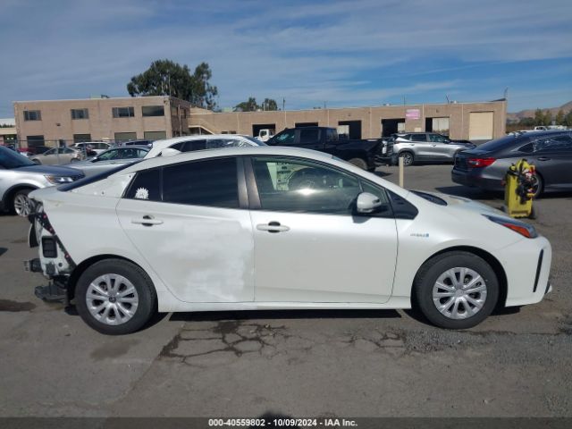 JTDKARFU2L3107607 Toyota Prius Le