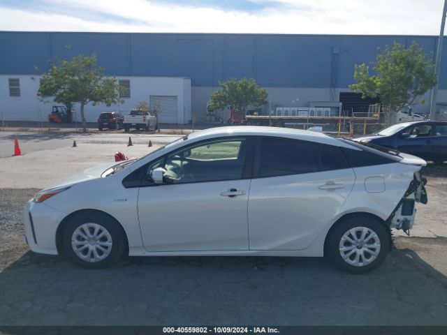 JTDKARFU2L3107607 Toyota Prius Le