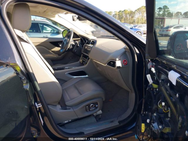 2019 JAGUAR F-PACE SADCL2GX6KA394382 Photo 4