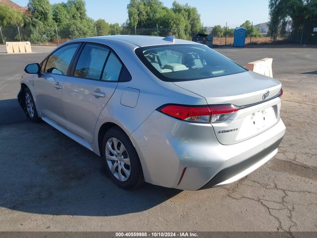 Toyota COROLLA LE 2020 5YFEPRAE6LP004158 Image 3