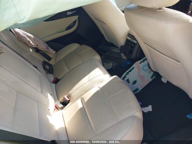 Chevrolet IMPALA 1LT 2017 2G1105S35H9127300 Image 8