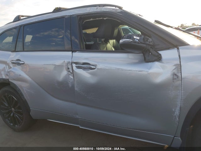 Toyota Highlander Xse 2024 5TDKDRBH4RS565057 Image 13
