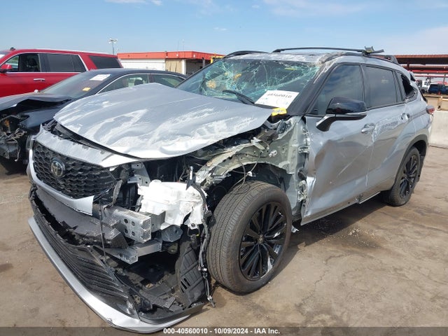 Toyota Highlander Xse 2024 5TDKDRBH4RS565057 Image 2