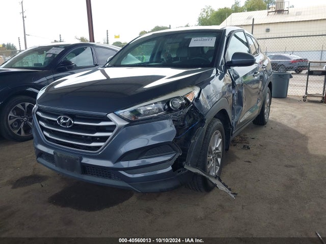 Hyundai TUCSON SE 2018 KM8J23A40JU761232 Image 2