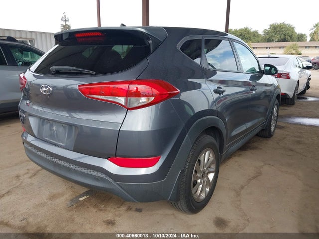 Hyundai TUCSON SE 2018 KM8J23A40JU761232 Image 4