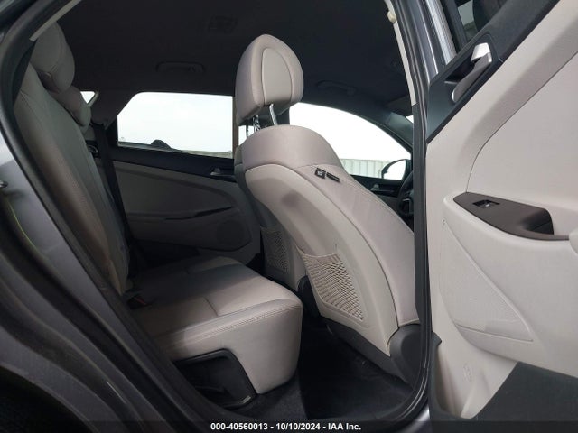 Hyundai TUCSON SE 2018 KM8J23A40JU761232 Image 8