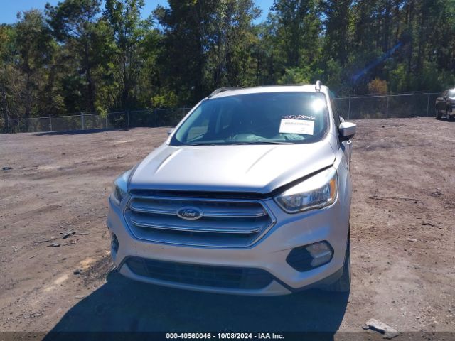 1FMCU0GD4JUB15703 Ford ESCAPE SE