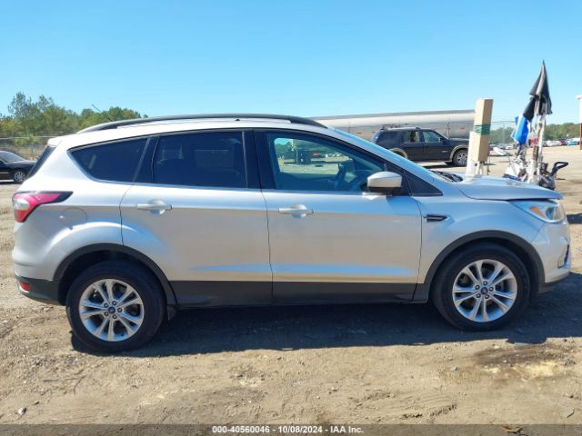 1FMCU0GD4JUB15703 Ford ESCAPE SE