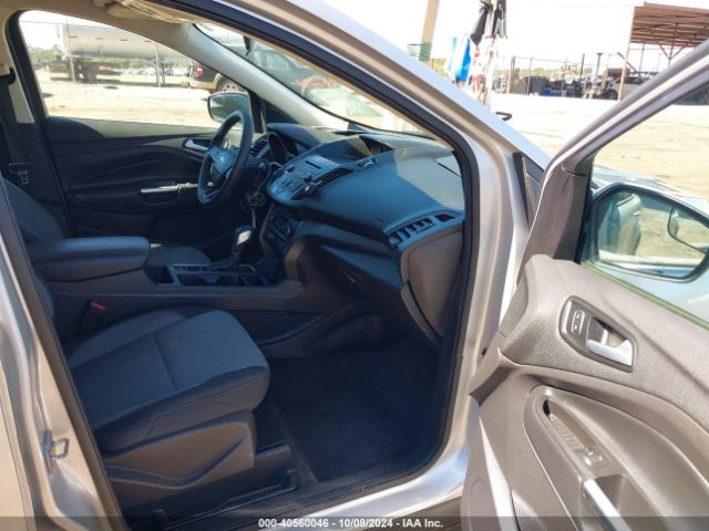 1FMCU0GD4JUB15703 Ford ESCAPE SE
