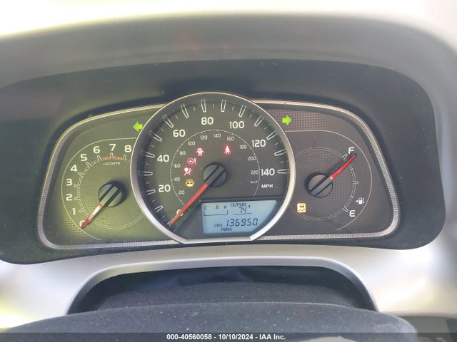 Toyota RAV4 LE 2015 JTMZFREV2FJ048102 Image 7