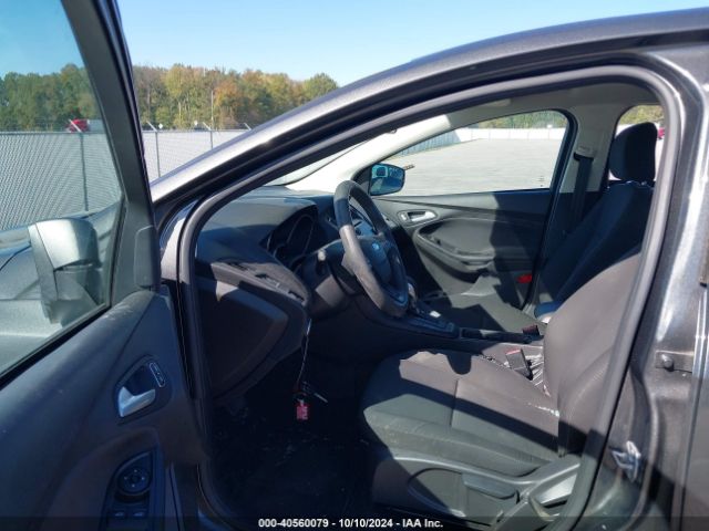 1FADP3F24HL313267 Ford FOCUS SE
