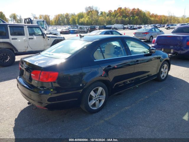 3VW3L7AJ5EM386260 Volkswagen Jetta 2.0l Tdi