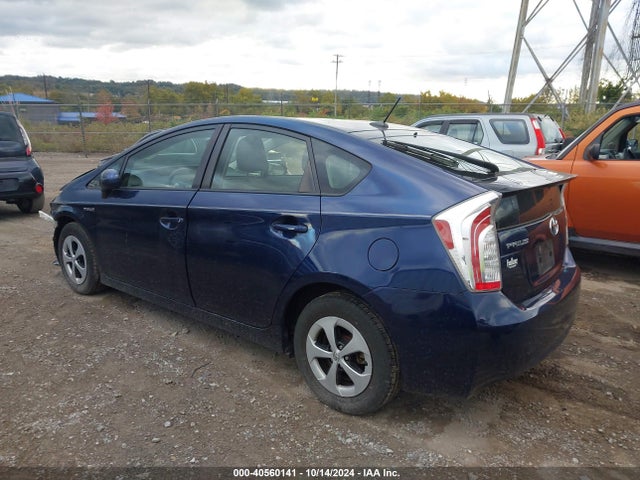 JTDKN3DU3F0395583 Toyota Prius Three