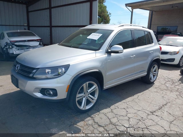 WVGBV7AX1GW025605 Volkswagen Tiguan R-line