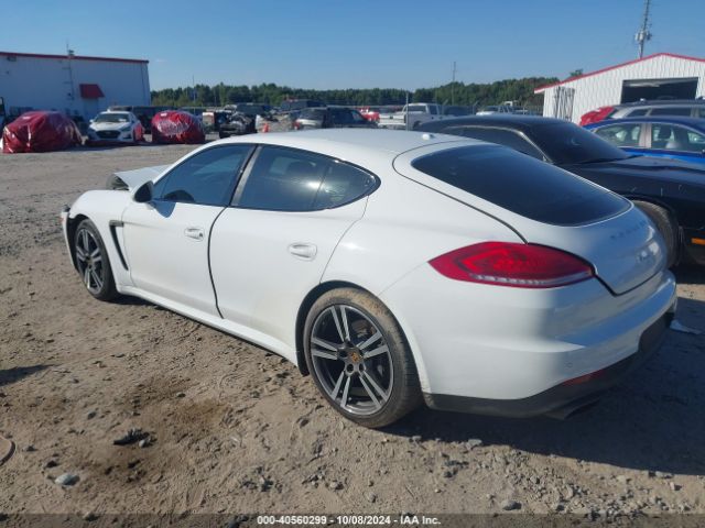 WP0AA2A76FL006577 Porsche PANAMERA 4