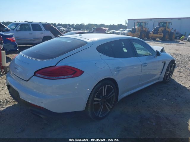 WP0AA2A76FL006577 Porsche PANAMERA 4