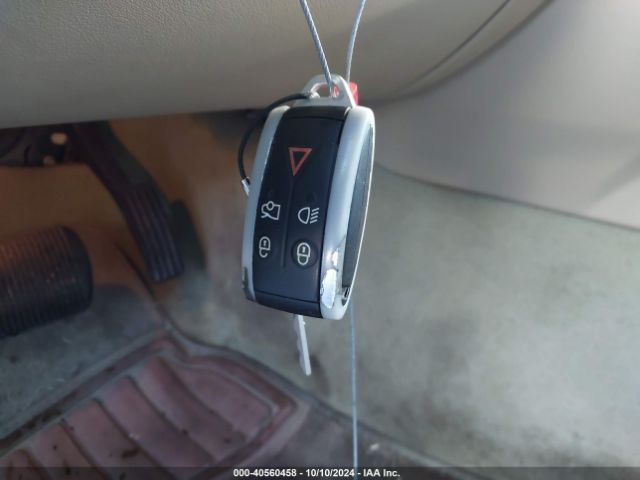 2011 JAGUAR XF SAJWA0GB0BLR89287 Photo 10