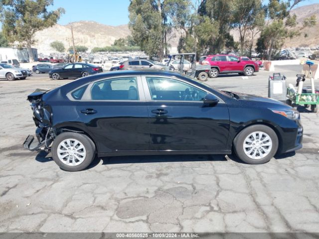 3KPF24AD1ME375566 KIA FORTE FE