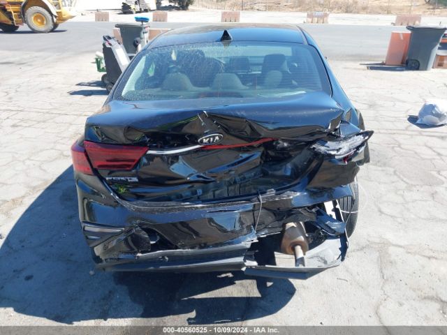 3KPF24AD1ME375566 KIA FORTE FE