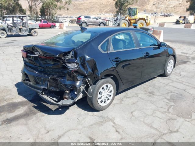 3KPF24AD1ME375566 KIA FORTE FE