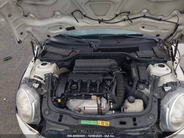 2009 MINI COOPER S CLUBMAN WMWMM33519TP93588 Photo 9