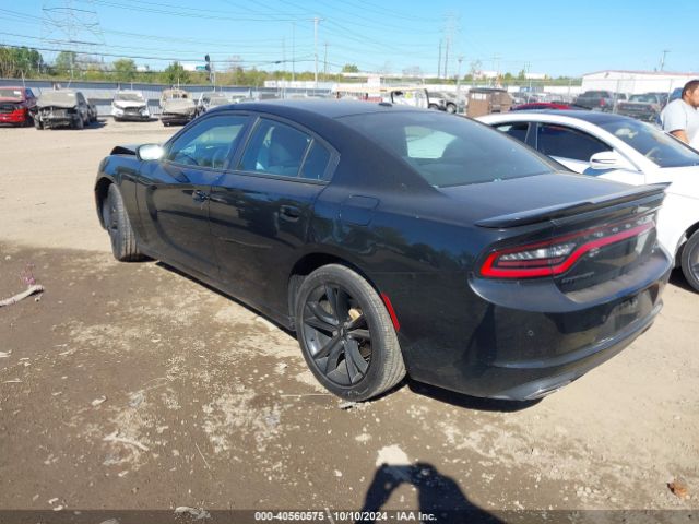 2C3CDXBG8JH329177 Dodge Charger Sxt Rwd