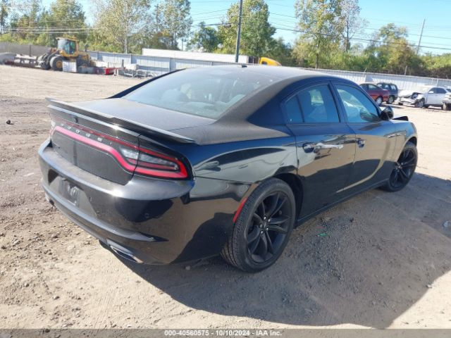 2C3CDXBG8JH329177 Dodge Charger Sxt Rwd