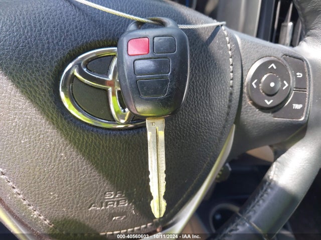 Toyota Rav4 Xle 2016 2T3WFREV4GW250333 Image 11