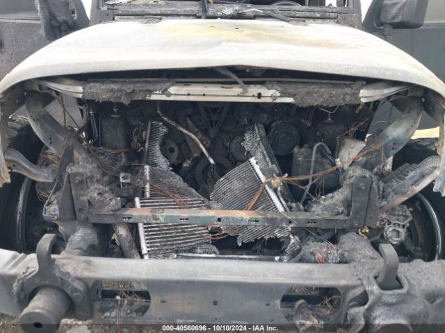 1C4HJWEG5GL246978 Jeep Wrangler Unlimited Sahara
