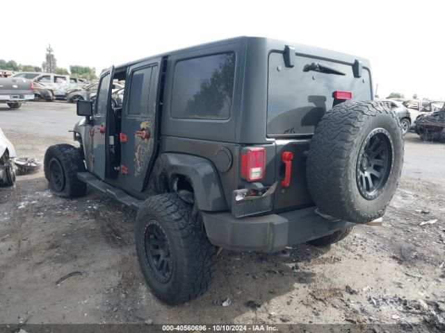 1C4HJWEG5GL246978 Jeep Wrangler Unlimited Sahara