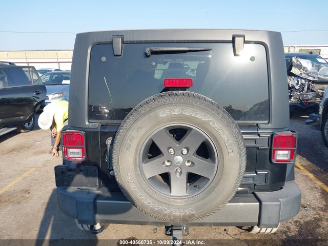 1C4BJWDG2FL593822 Jeep Wrangler Unlimited Freedom Edition